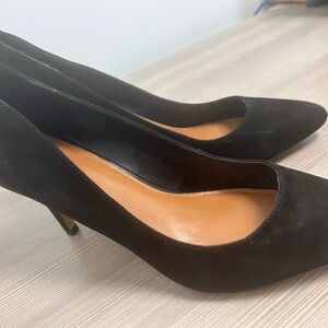 Elegant Black Women's Pumps